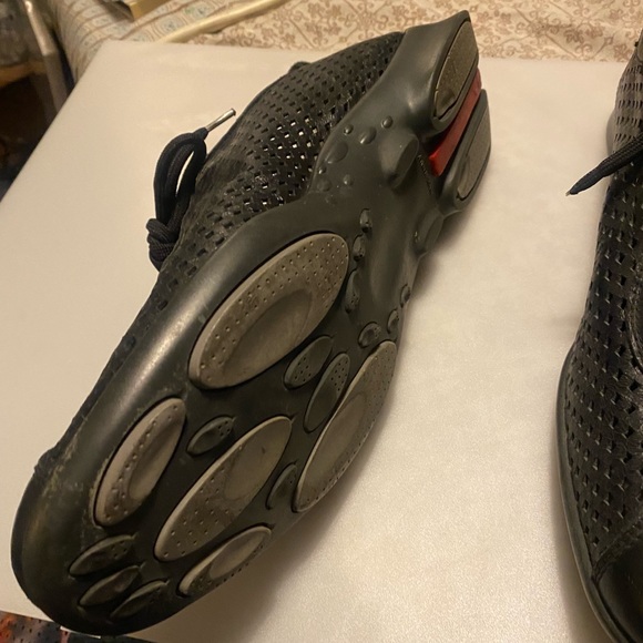 Size 9 1/2 Prada men’s shoes, diamond point style. Worn only a few times - Picture 7 of 9